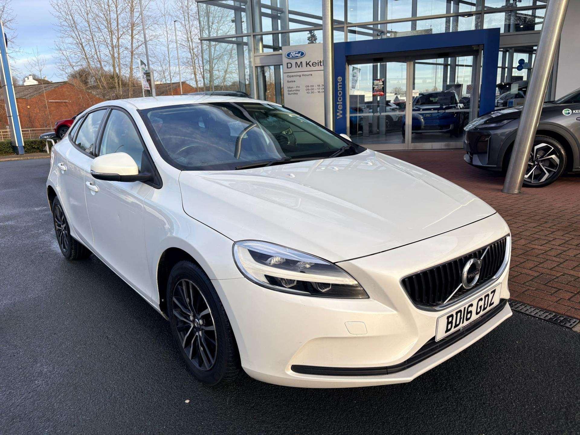 Volvo V40 thumbnail