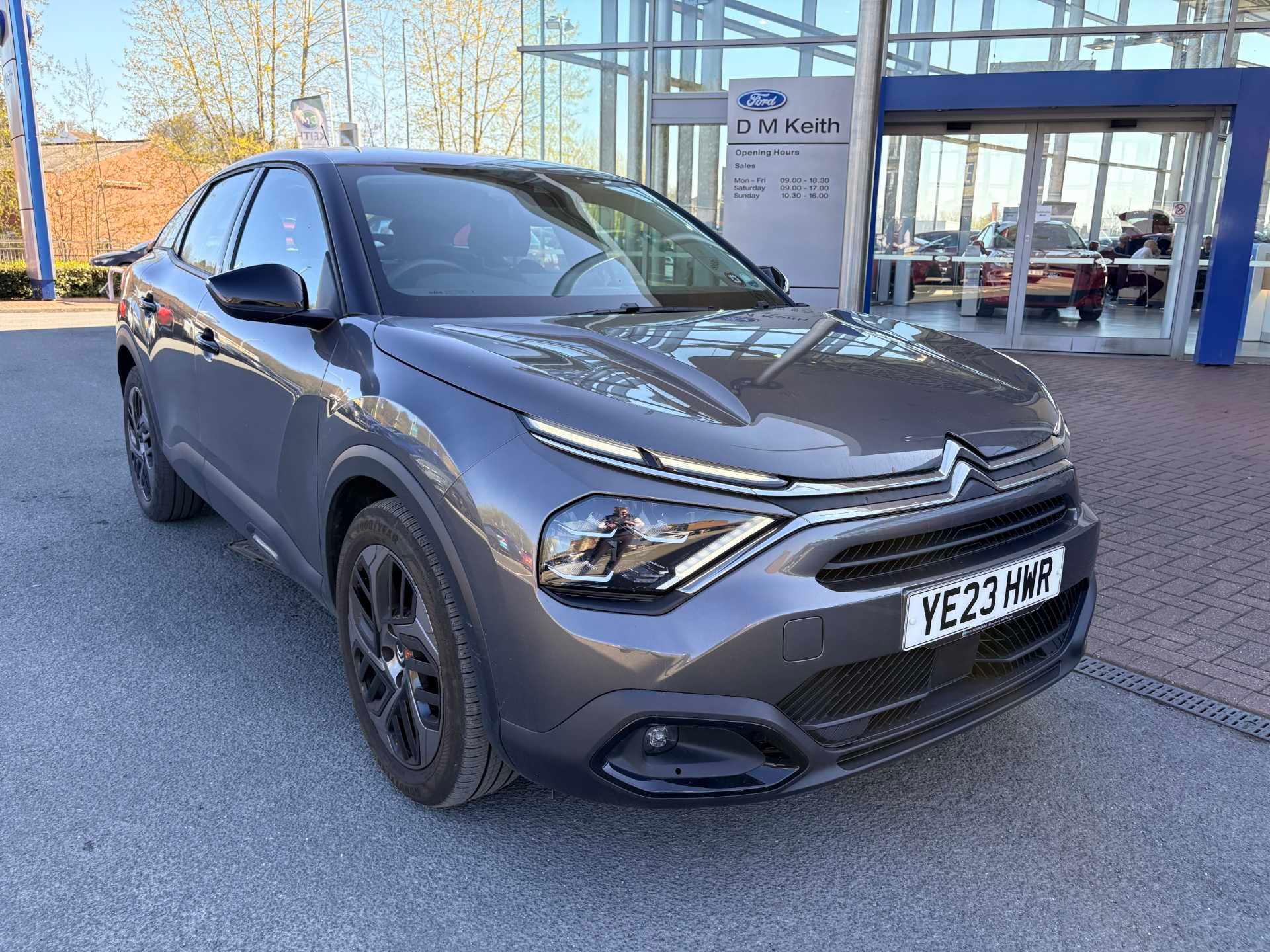 Citroen C4 1.2 PureTech Sense 5dr thumbnail