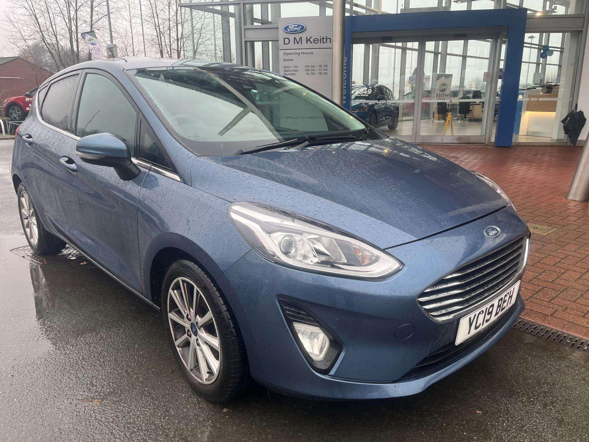 Ford Fiesta 1.0 EcoBoost Titanium 5dr thumbnail