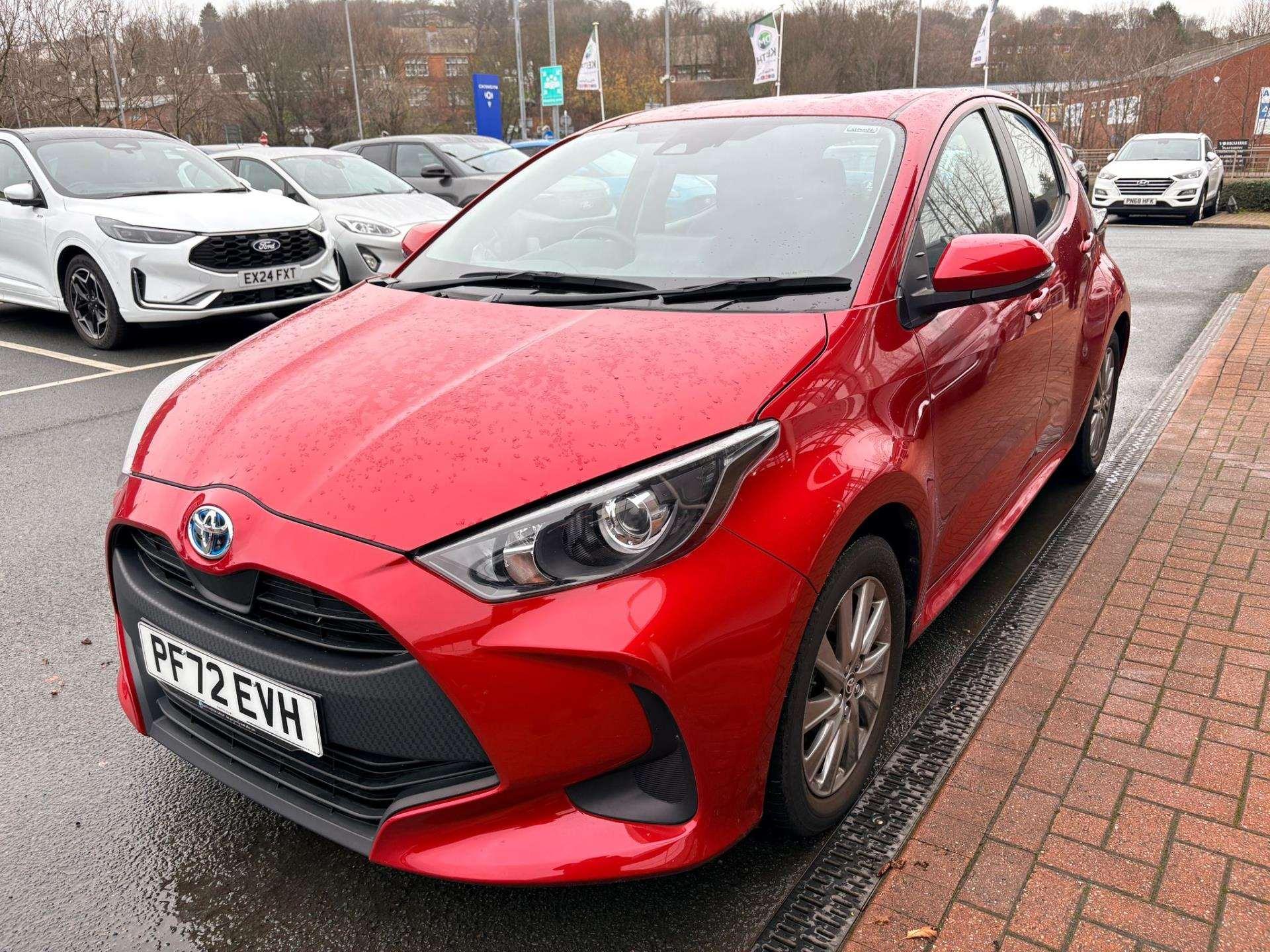 Toyota Yaris 1.5 Hybrid Icon 5dr CVT thumbnail